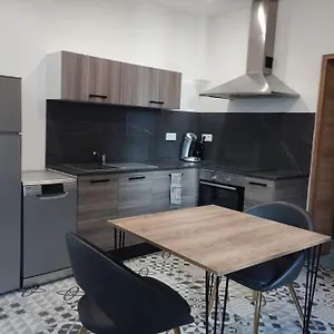 Appartement Avec Terrasse, Malaucène