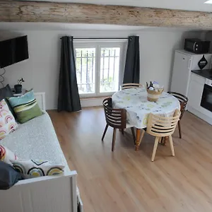 Appartement Cosy Au Deuxieme Etage, Malaucène
